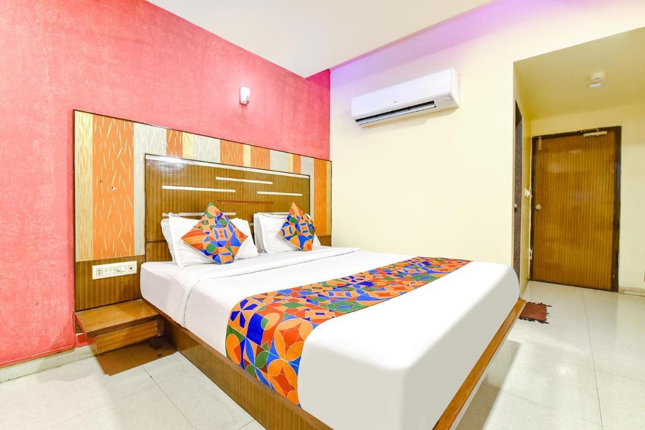 Fabhotel Kadamb Inn อาเมดาบัด ภายนอก รูปภาพ