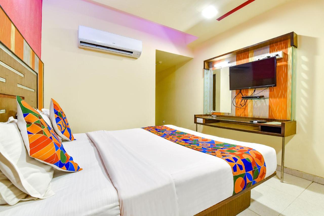 Fabhotel Kadamb Inn อาเมดาบัด ภายนอก รูปภาพ