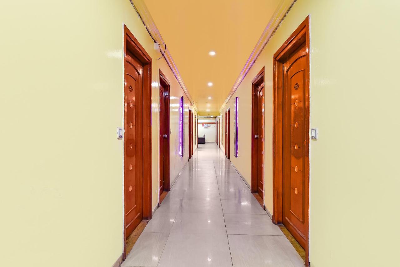Fabhotel Kadamb Inn อาเมดาบัด ภายนอก รูปภาพ